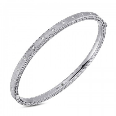 Roberto Coin 18 Karat White Gold Symphony Princess Bangle Bracelet With 13=0.17Tw Round G/H Si1 Diamonds