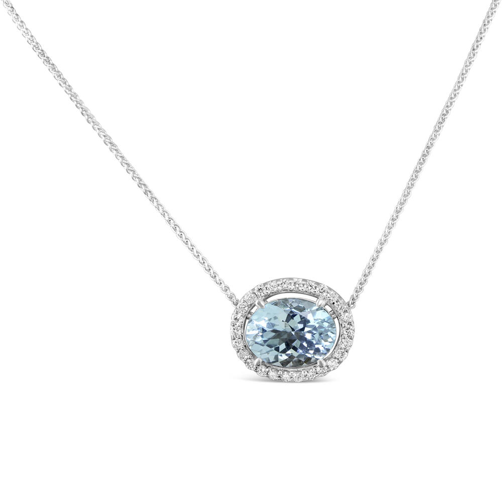 14K White Gold 1.46 Ct Oval Aquamarine And  0.16 Ct Diamond Neckpiece  17 Inch