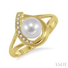 10 Karat Yellow Gold 6.5 Mm Pearl And Diamond Ring 0.05 Ct