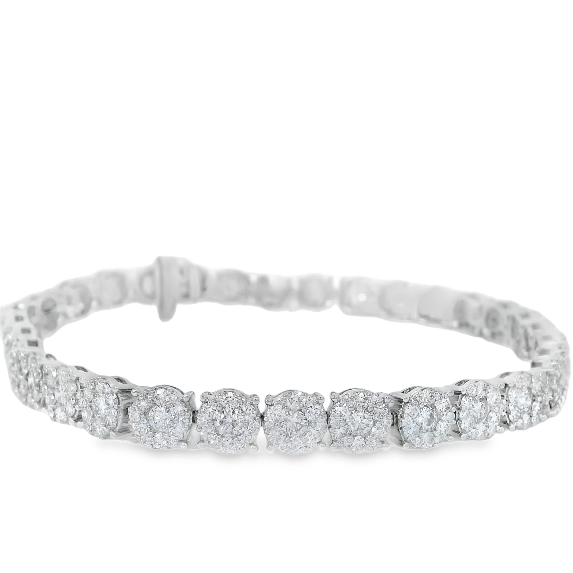 14kw Diamond Cluster Bracelet  6.25cttw