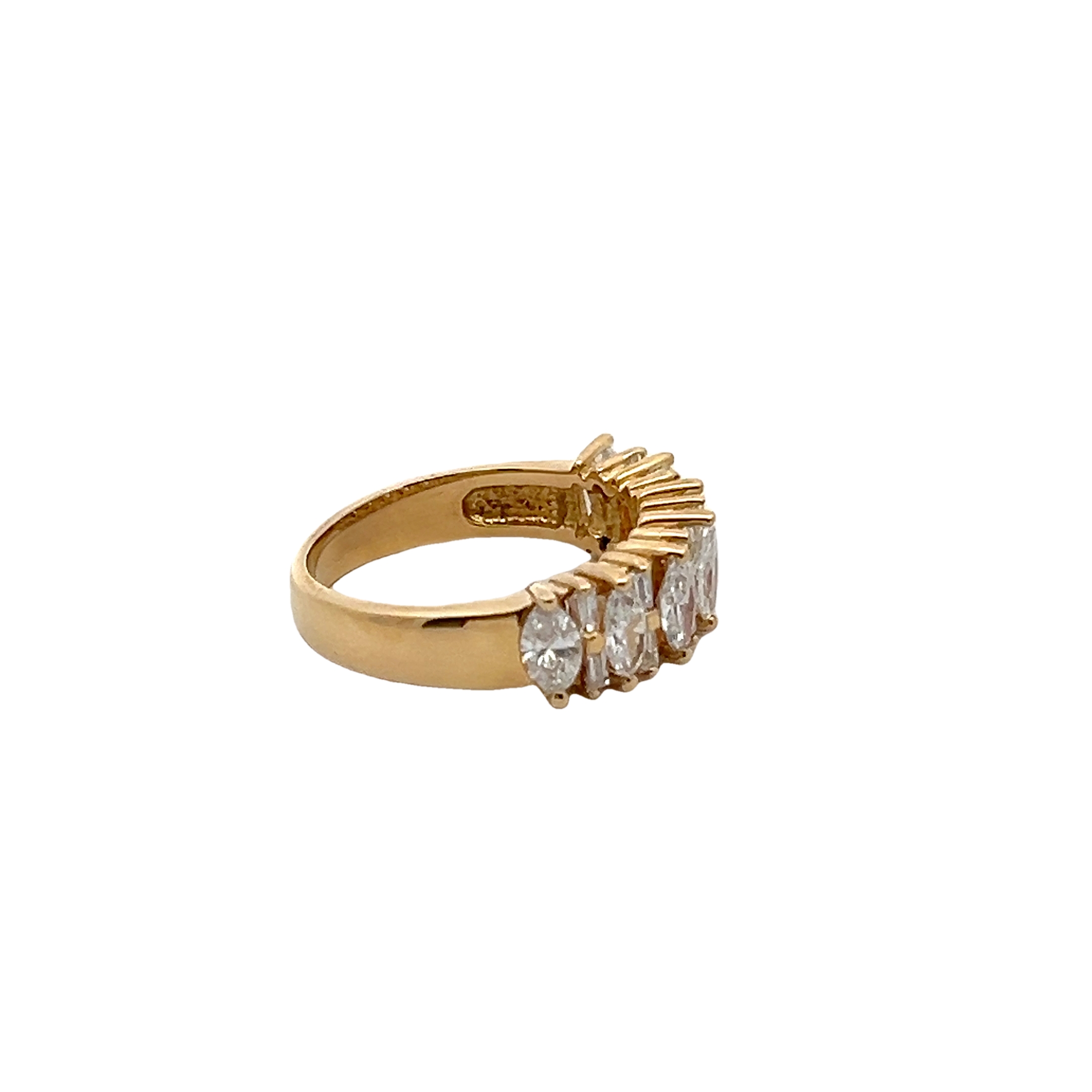 18k Yellow Gold Diamond Ring