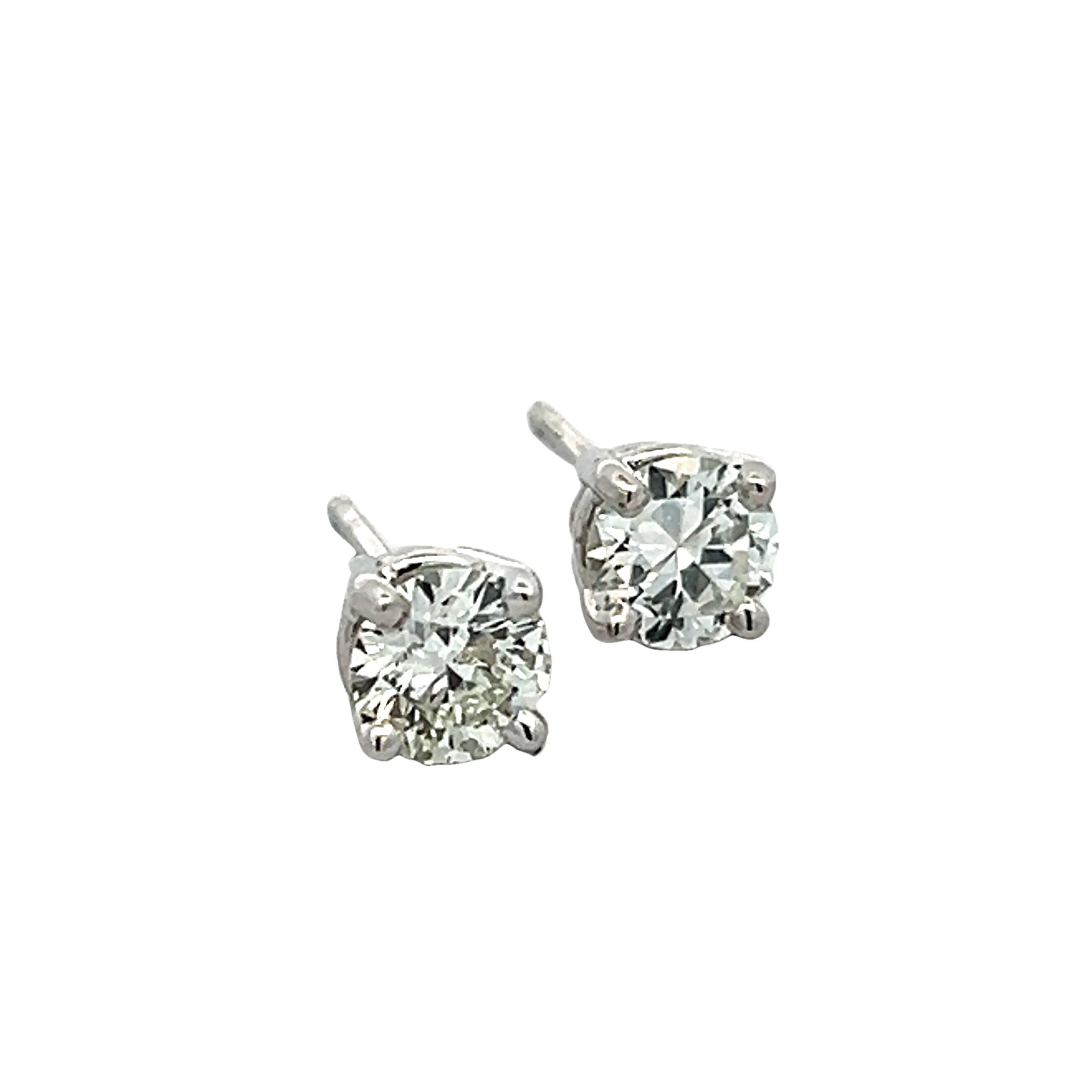 14k White Gold Diamond Stud Earrings