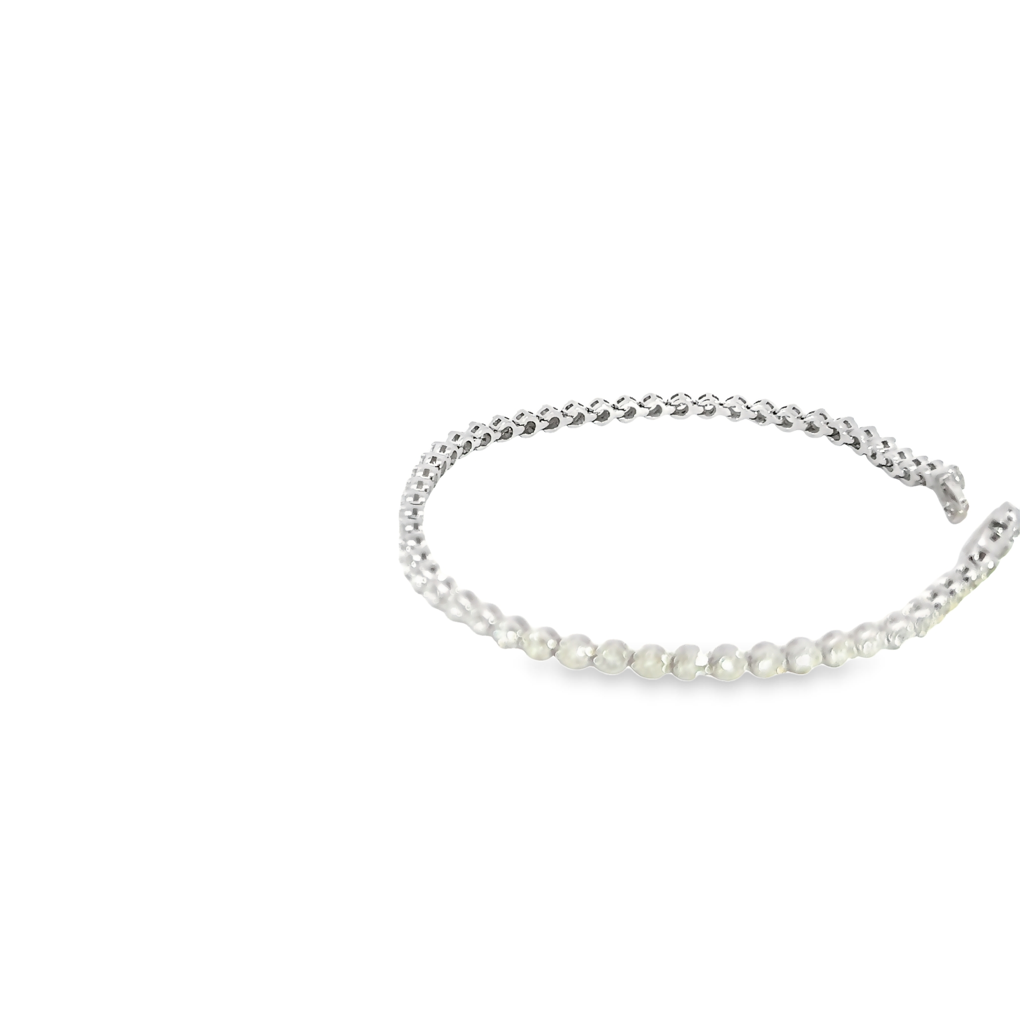 14k White Gold Diamond Line Bracelet