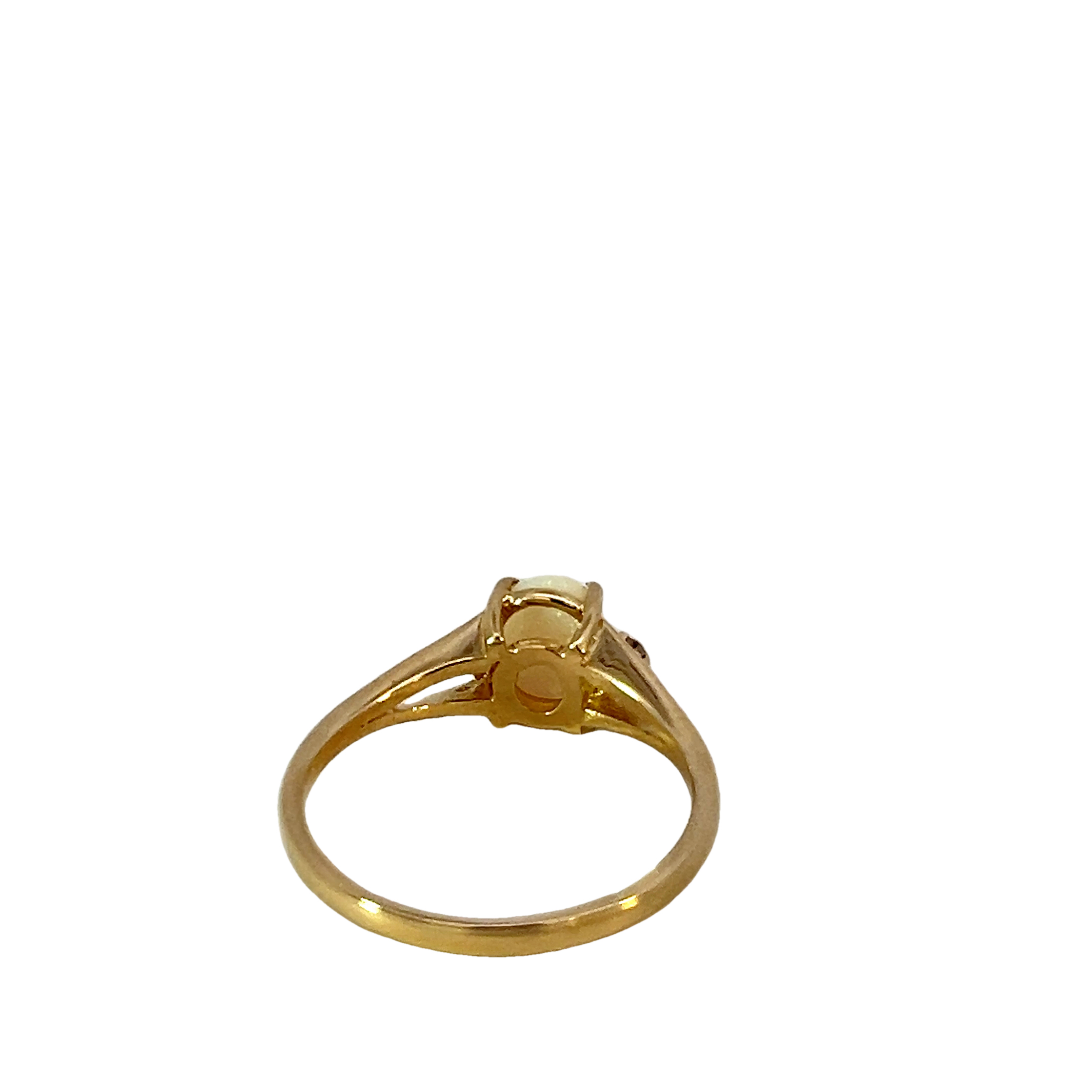 14k Yellow Gold Opal Fashion Ring