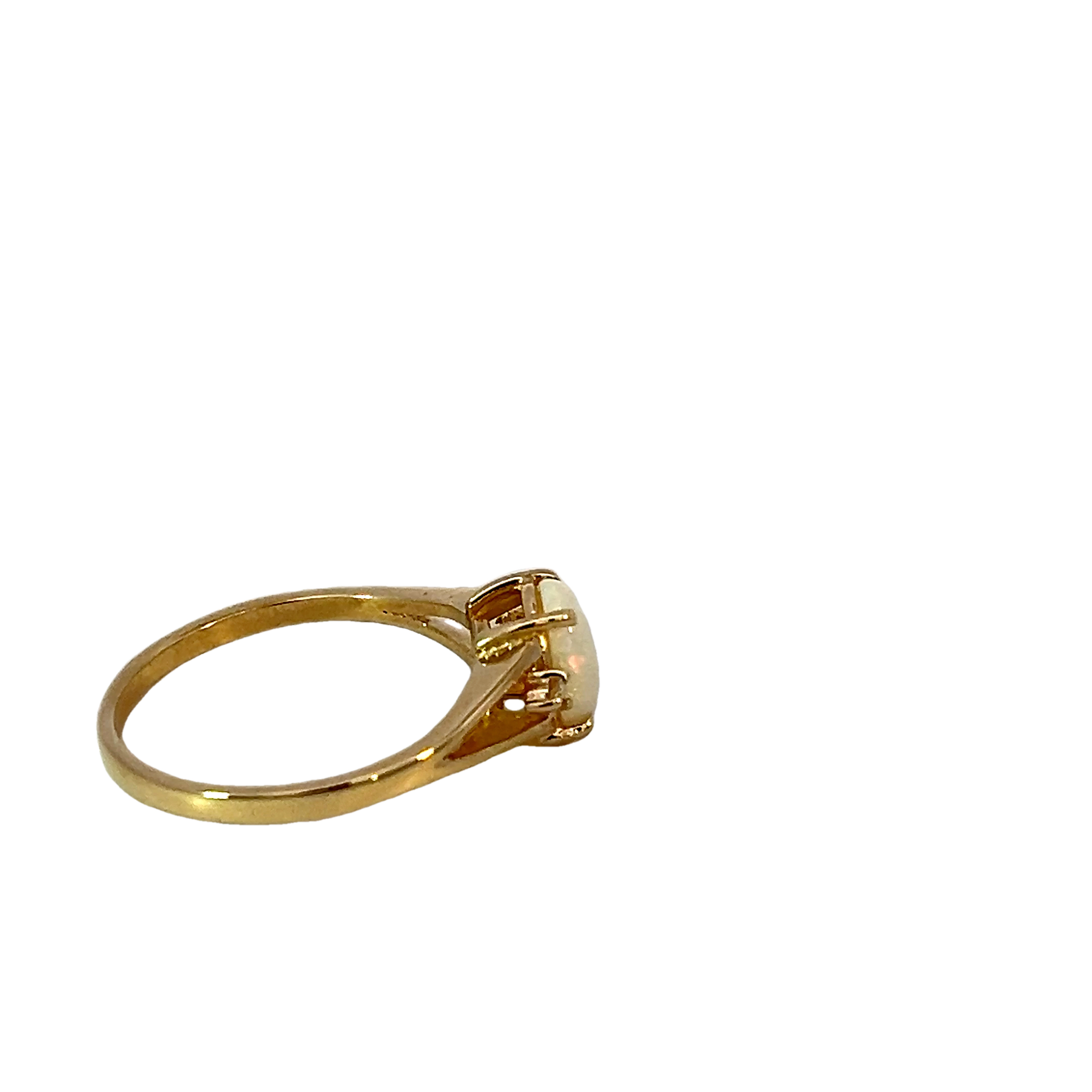 14k Yellow Gold Opal Fashion Ring