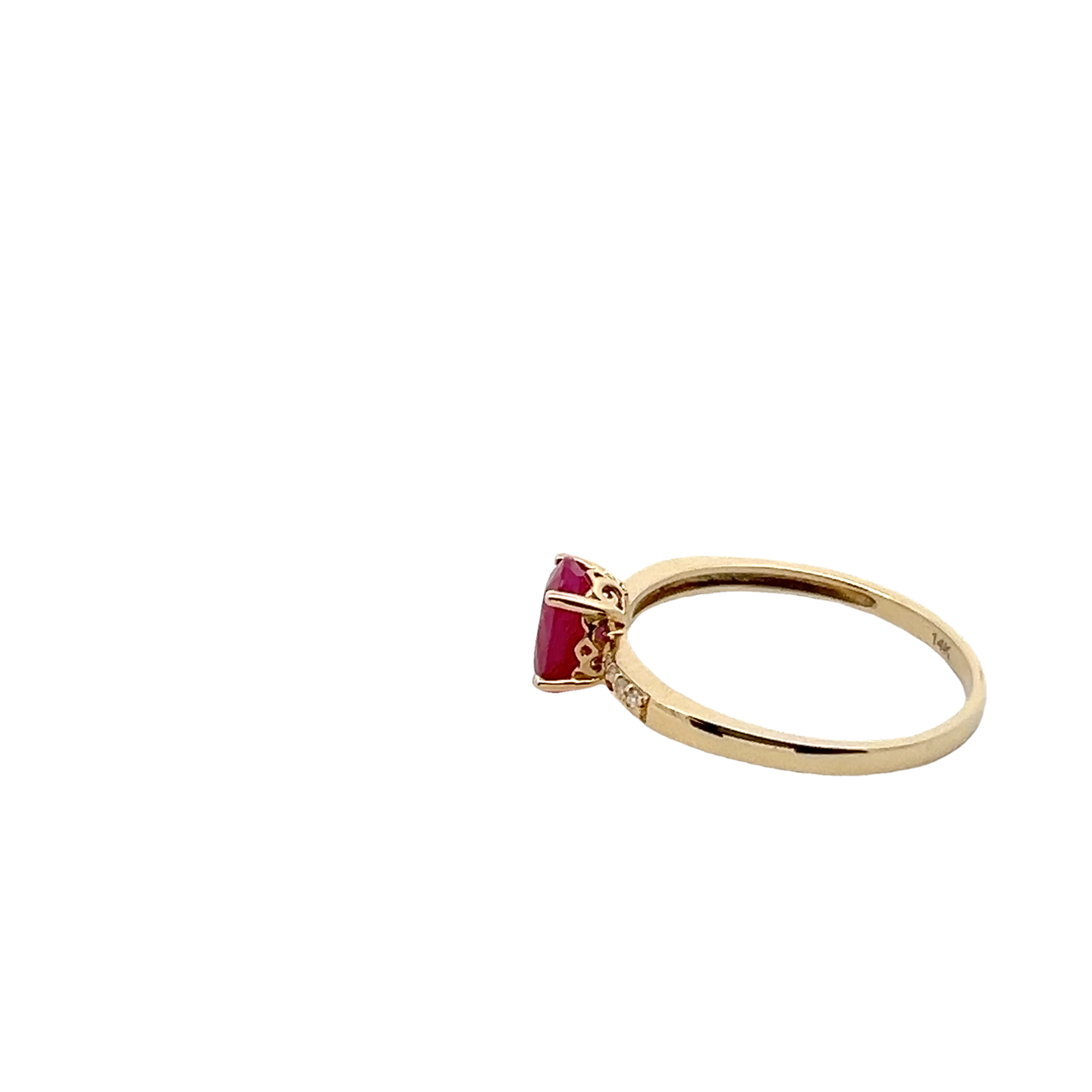 14k Yellow Gold Diamond And Ruby Ring