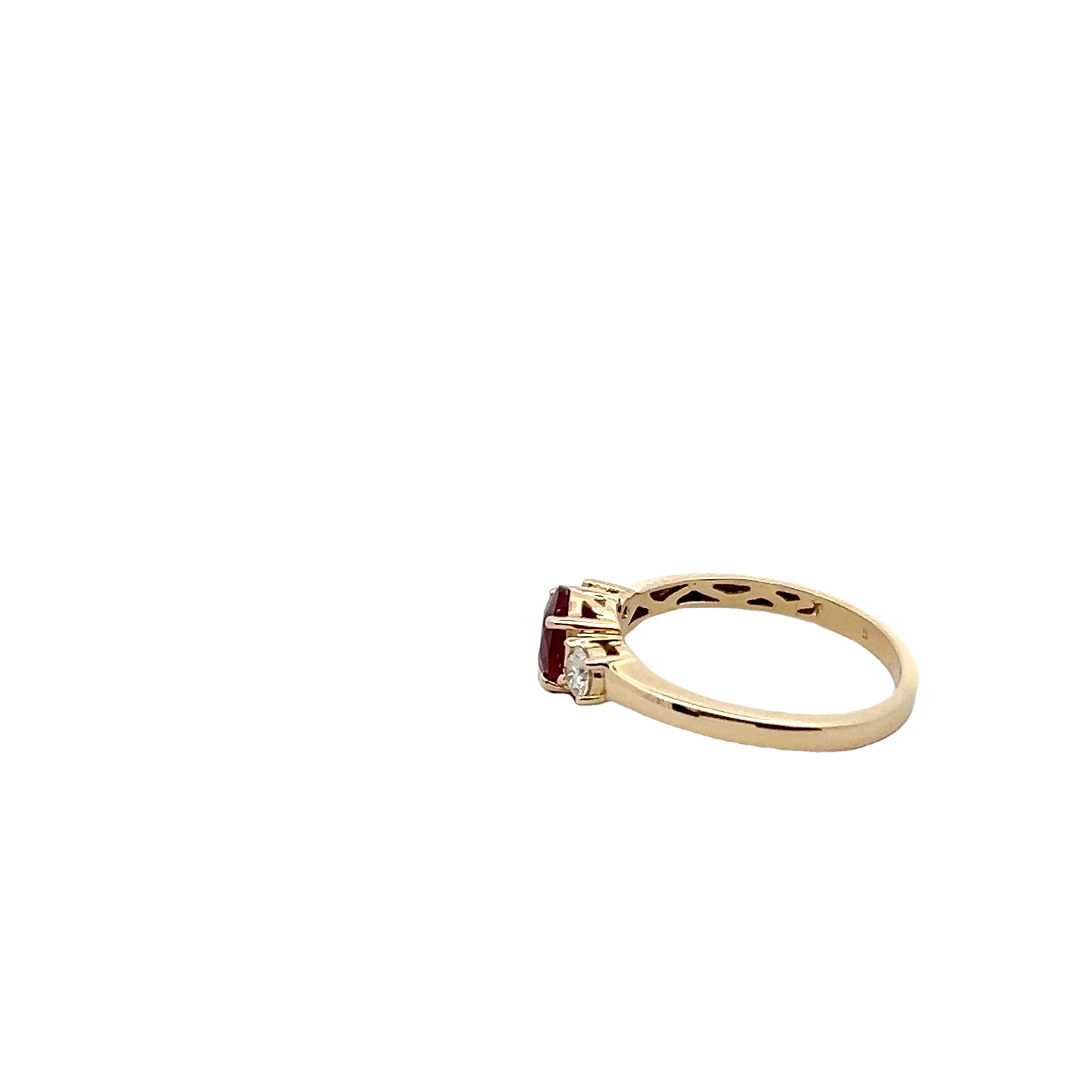 14k Yellow Gold Ruby And Diamond Ring