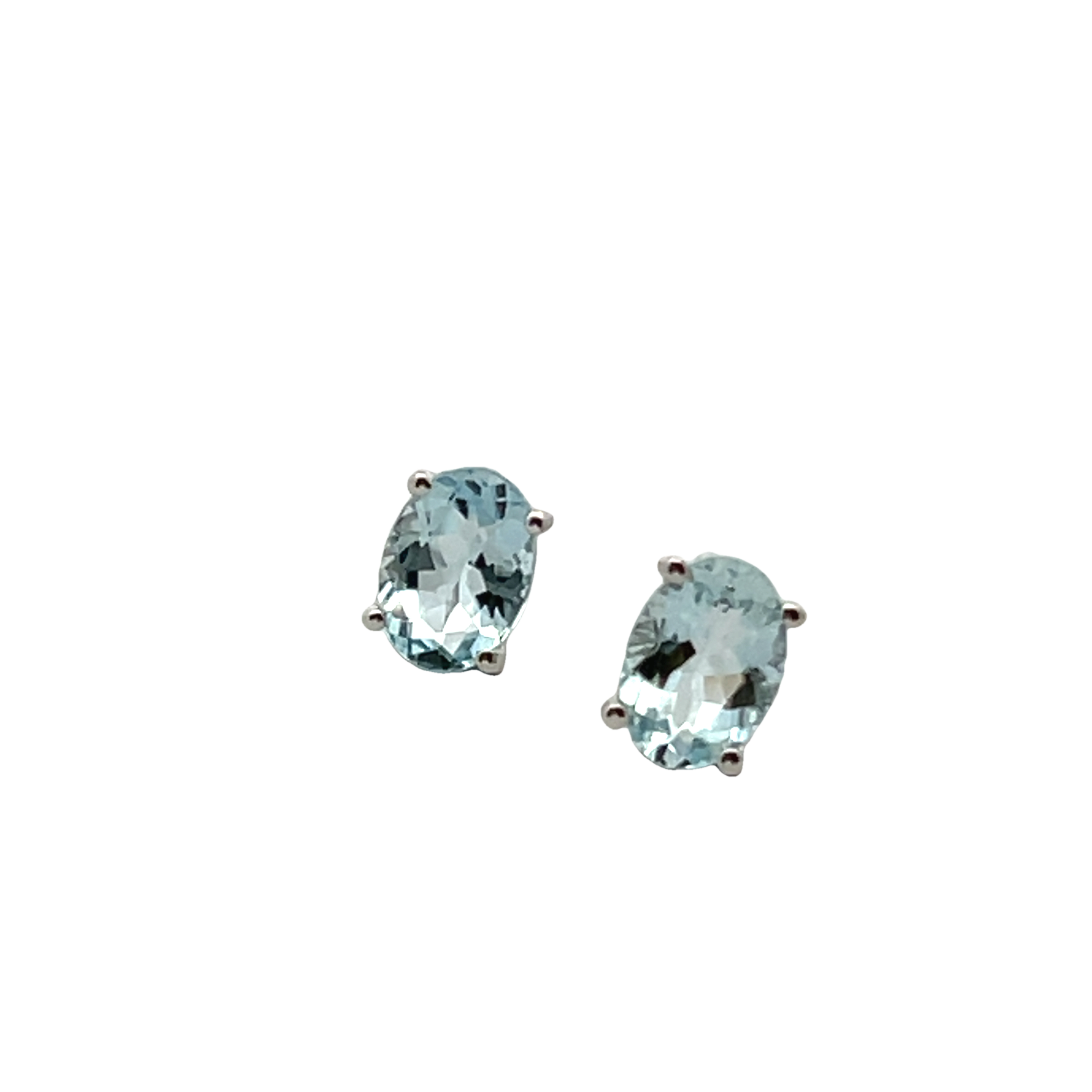 14k White Gold Aquamarine Studs