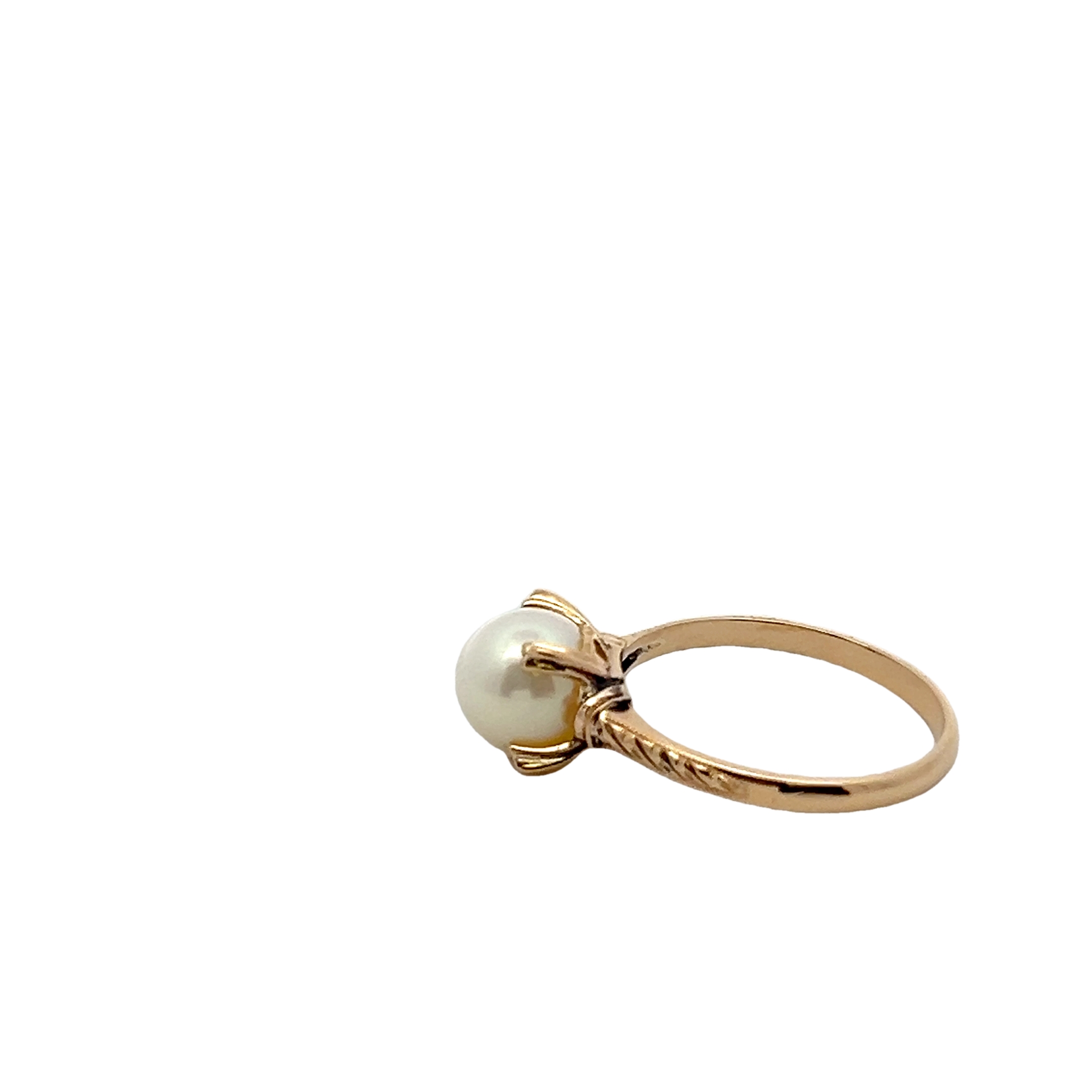 18k Yellow Gold Pearl Ring