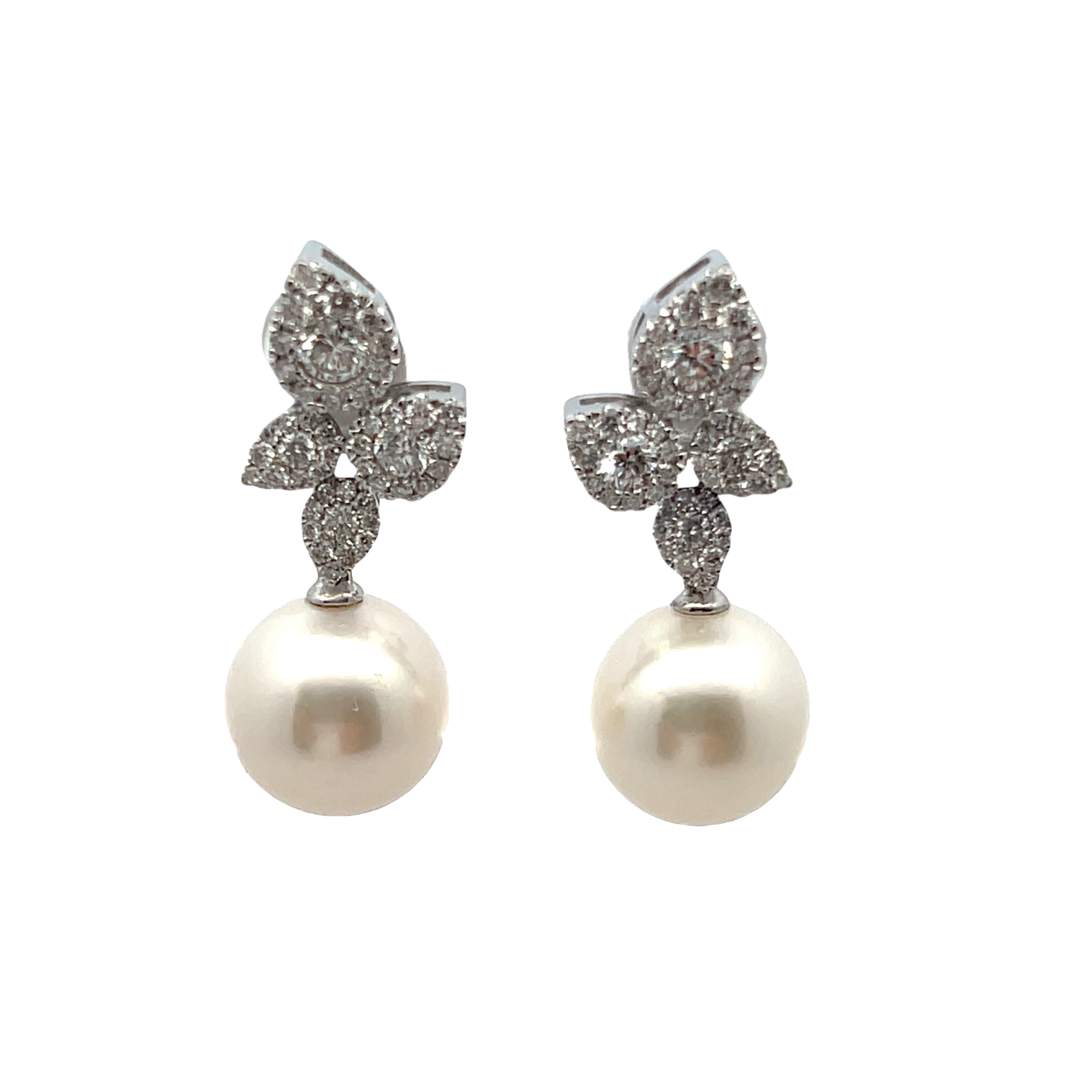 18k White Gold Pearl And Diamond Earrings