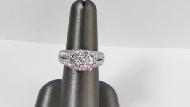 14k White Gold Diamond Engagement Ring