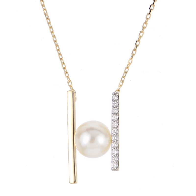 Pearl And Diamond Necklace