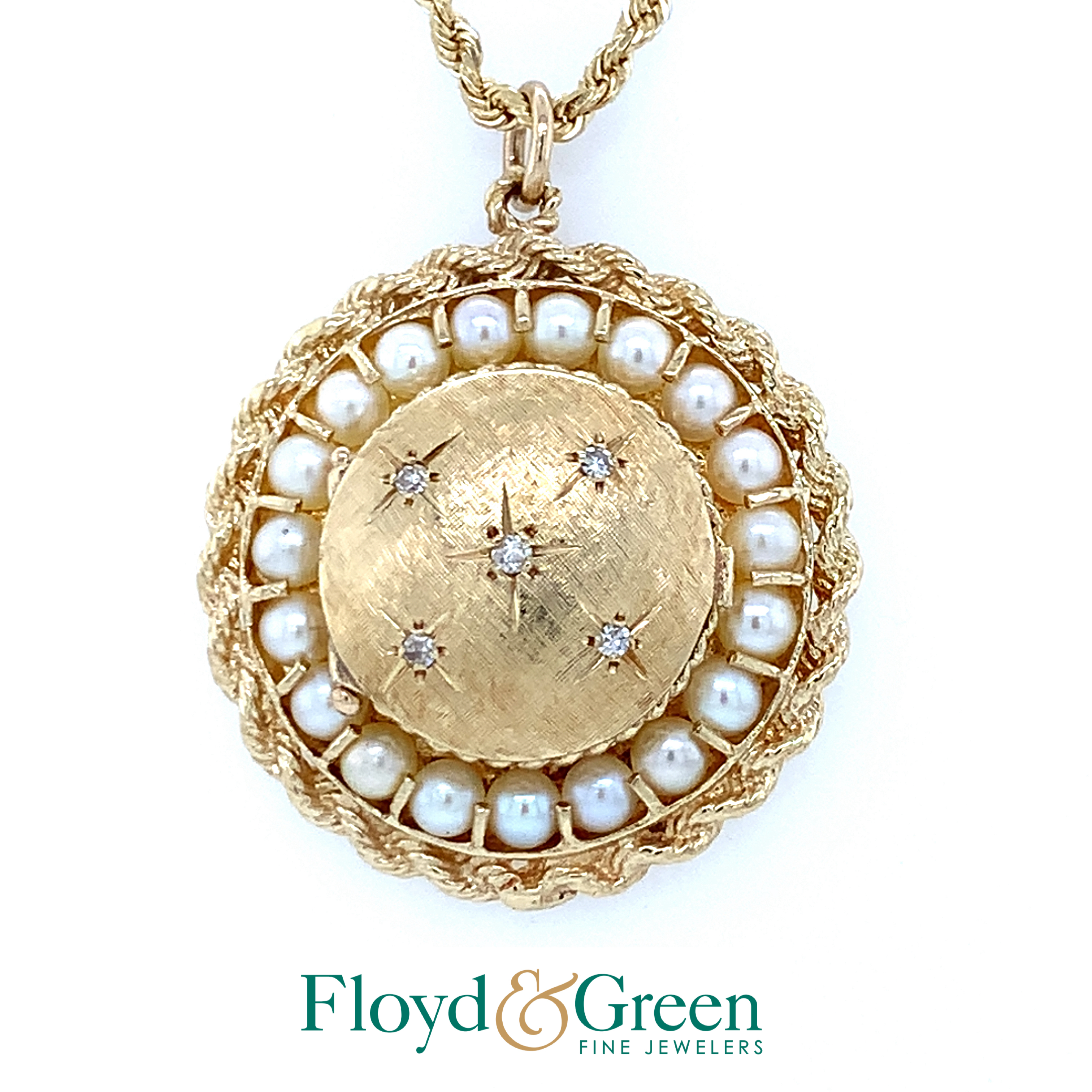 Diamond & Pearl Circle Pendant