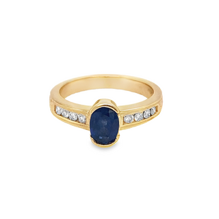 14K YELLOW GOLD PARTIAL BEZEL ESTATE RING SIZE 7 WITH ONE 7.00X5.00MM OVAL SAPPHIRE AND 8 0.24TW ROUND H-I SI1-SI2 DIAMONDS (TOTAL GRAM WEIGHT: 5.081) (ESTATE ITEM:  ALL SALES FINAL  AS IS  NO WARRANTY)