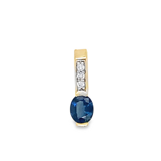 14K YELLOW GOLD ESTATE PENDANT WITH ONE 0.4CT OVAL SAPPHIRE AND 3=0.03TW ROUND H SI1 DIAMONDS TOTAL GRAM WEIGHT: .464 (ESTATE ITEM:  ALL SALES FINAL  AS IS  NO WARRANTY)