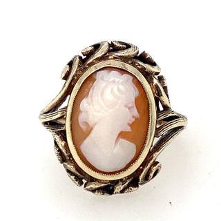 10K YELLOW GOLD CAMEO ESTATE RING (TOTAL GRAM WEIGHT: 4.751) (ESTATE ITEM:  ALL SALES FINAL  AS IS  NO WARRANTY)