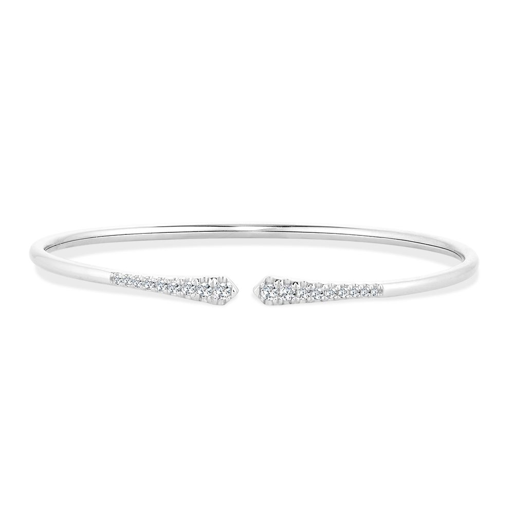 14K WHITE GOLD BANGLE DIAMOND BRACELET WITH 18 = 0.50TW ROUND H-I I1 DIAMONDS   (6.91 GRAMS)