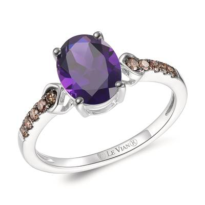 LE VIAN CHOCOLATIER COLLECTION 14K VANILLA GOLD RING SIZE 7 WITH ONE 1.75CT OVAL GRAPE AMETHYST AND 10=0.15TW ROUND CHOCOLATE SI1 DIAMONDS   (2.54 GRAMS)