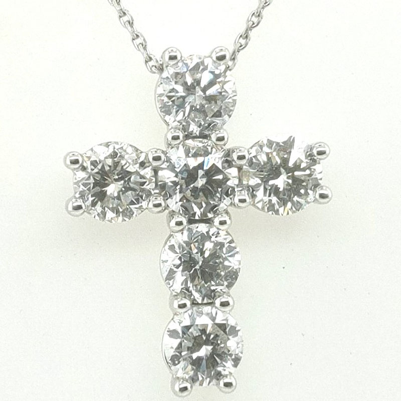 Amazon.com: The Black Bow .085 cttw Diamond Cross Necklace in Platinum :  Clothing, Shoes & Jewelry