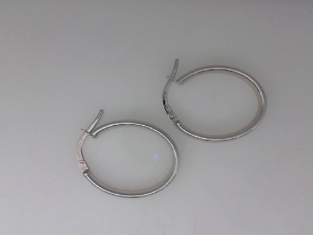 14K WHITE GOLD POLISHED OVAL HOOP EARRINGS