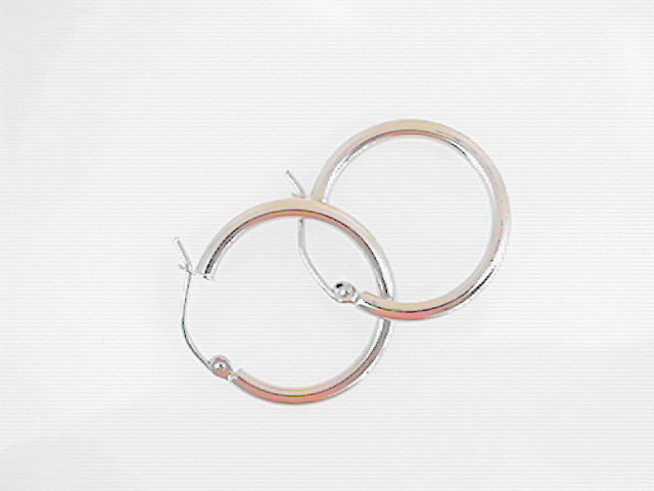 14K YELLOW GOLD HOOP EARRINGS