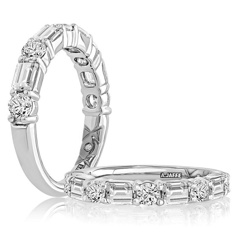 14K White Gold Alternating Diamond Anniversary Band