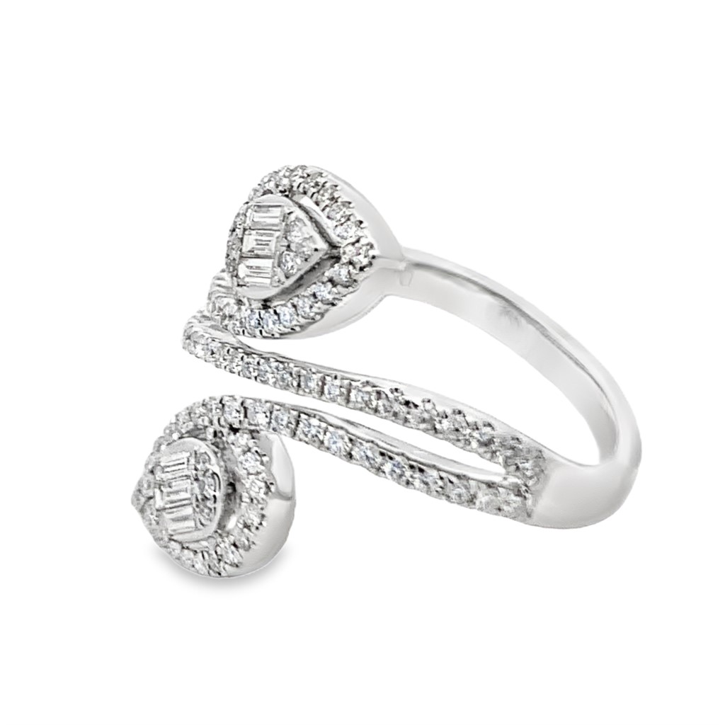 18K White Gold Diamond Leaves Ring