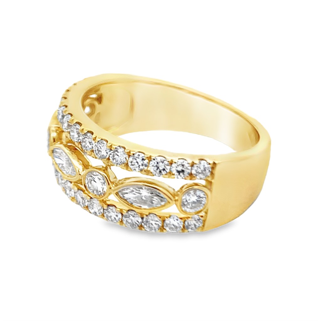 18K Yellow Gold Alternating Shape Diamond Ring