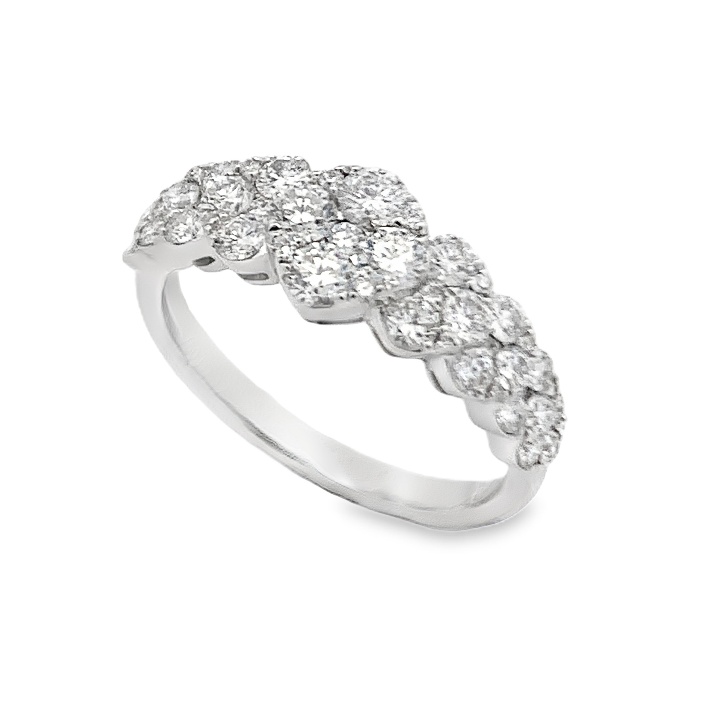 18K White Gold Diamond Cluster Ring