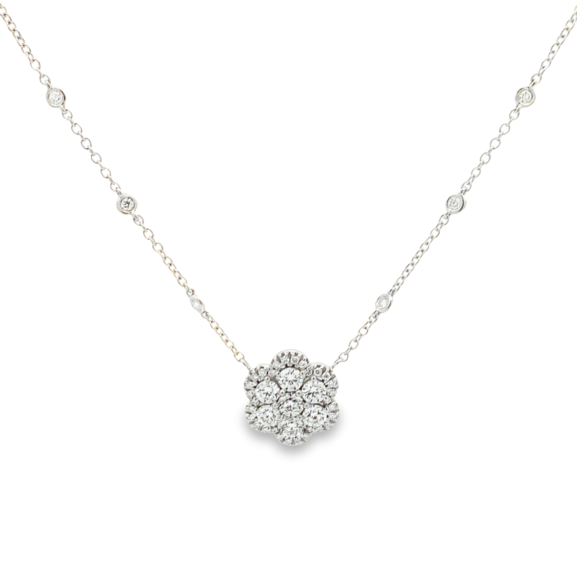 Damaso 18K White Gold Diamond Flower Necklace