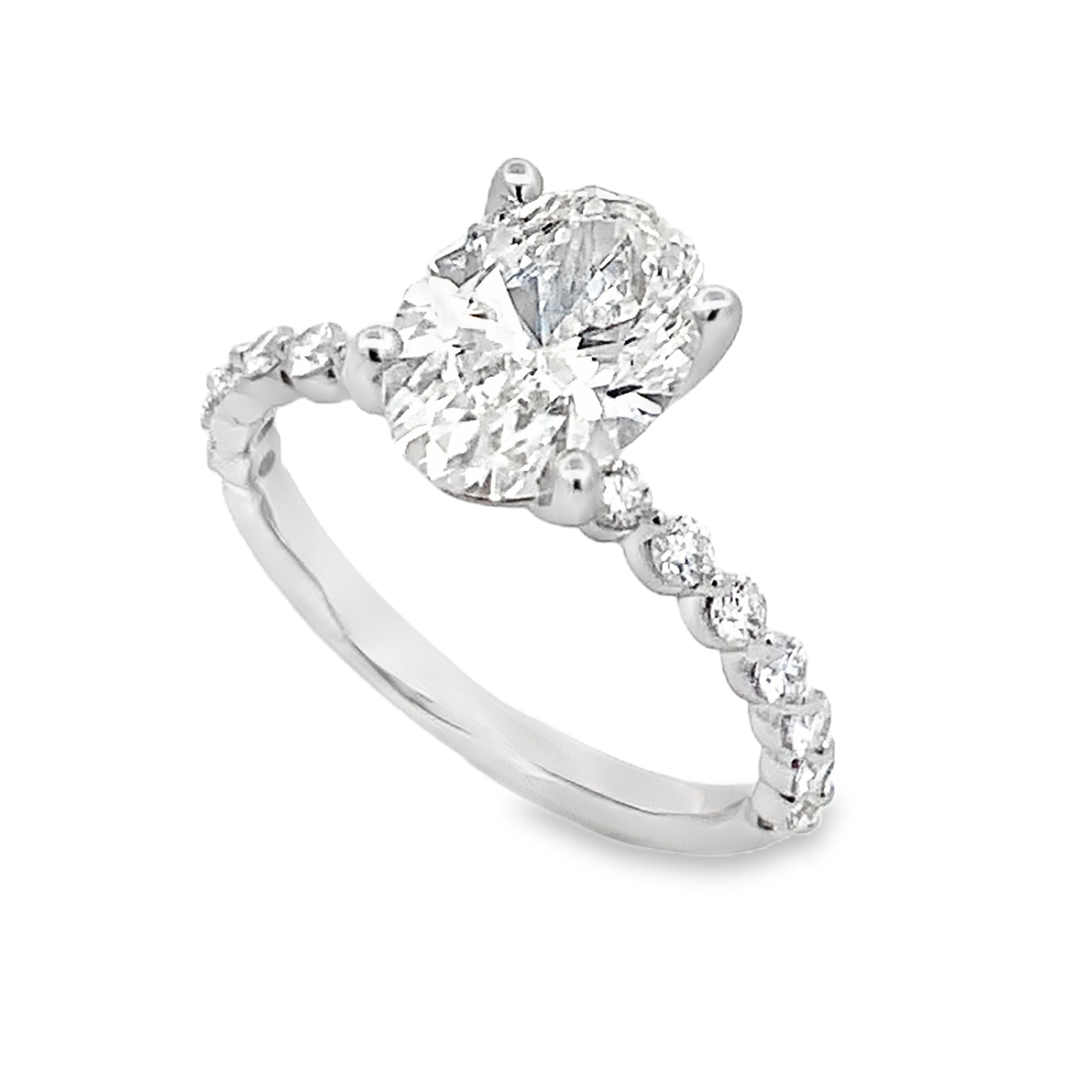 14K White Gold Lab Grown Oval Diamond Engagement Ring