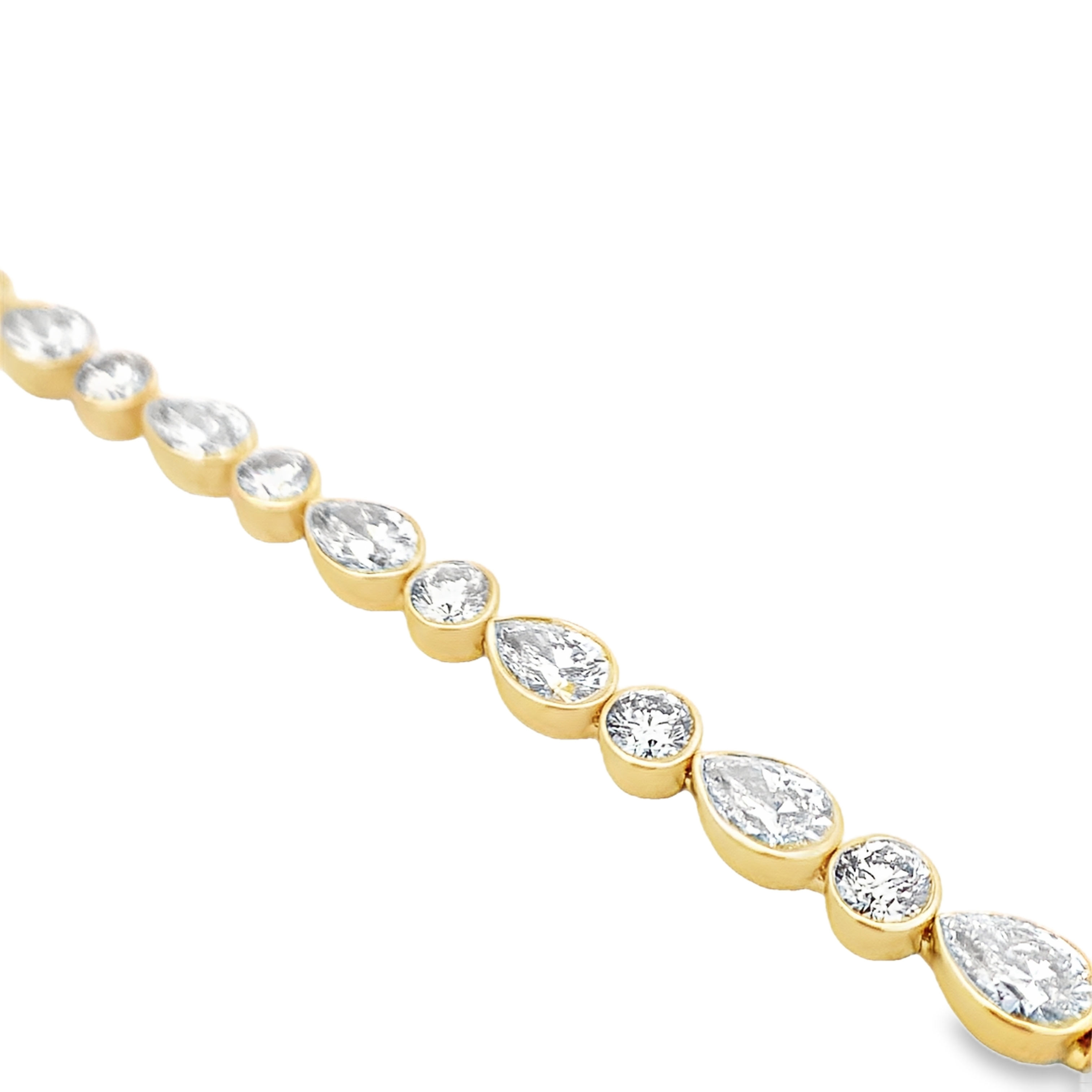 14K Yellow Lab Grown Alternating Bezel Diamond Tennis Bracelet